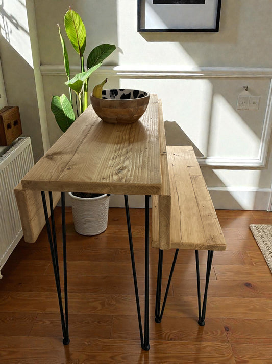 Table à manger sur mesure en bois recyclé avec abattants et pieds épingles