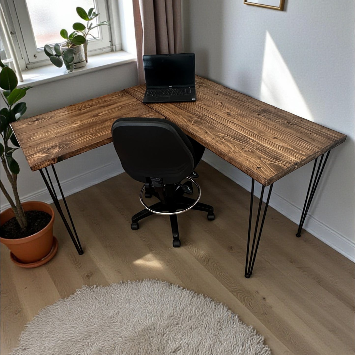 Reclaimed Wood Corner Desk – Handmade L-Shaped Home Office Desk with Hairpin Legs