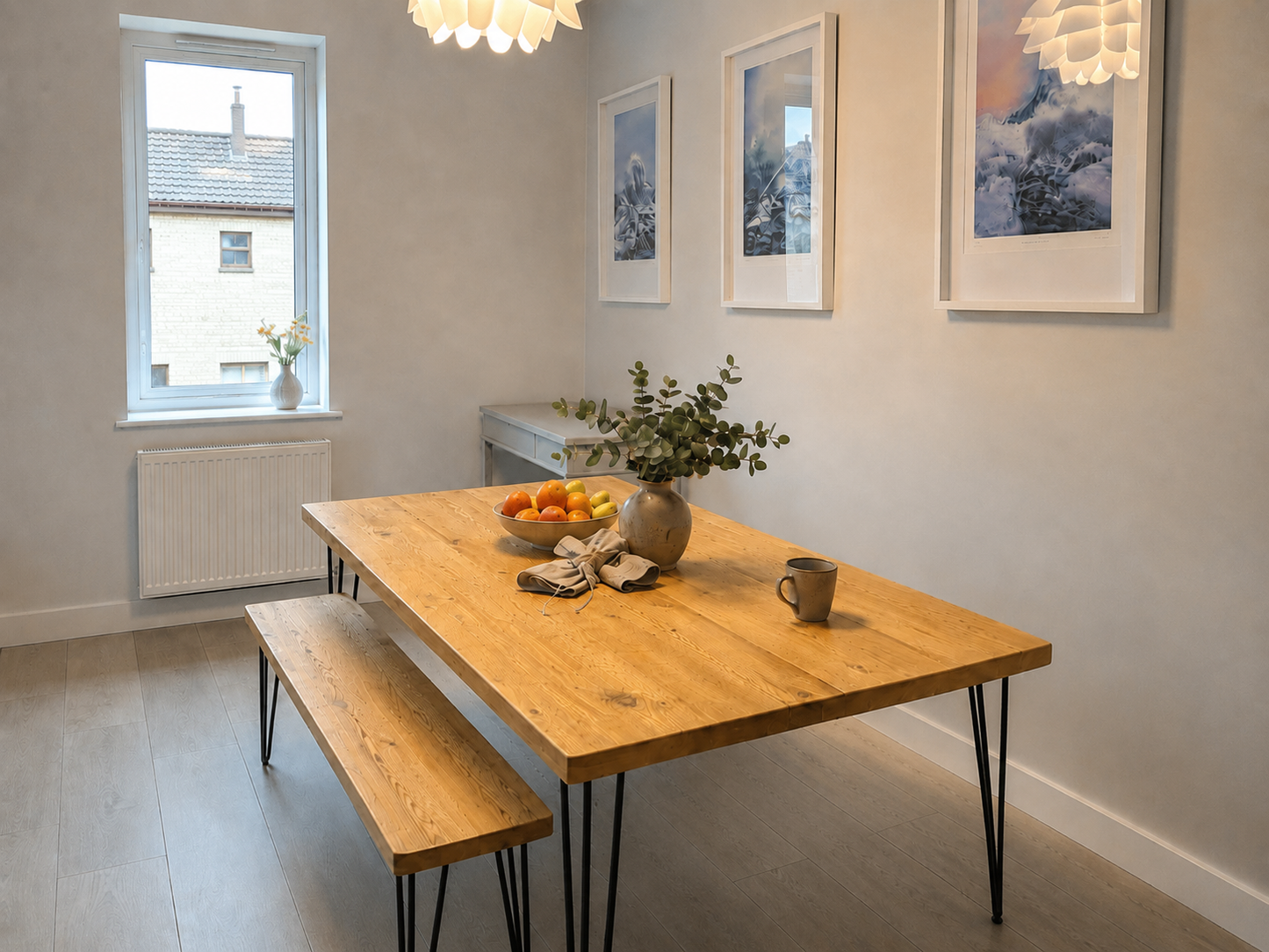 Table à manger en bois recyclé avec bancs – Fabriquée à la main pour cuisine et salle à manger